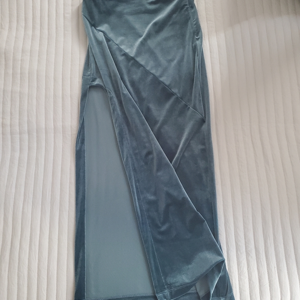 Long side slit velvet texture forever 21 skirt